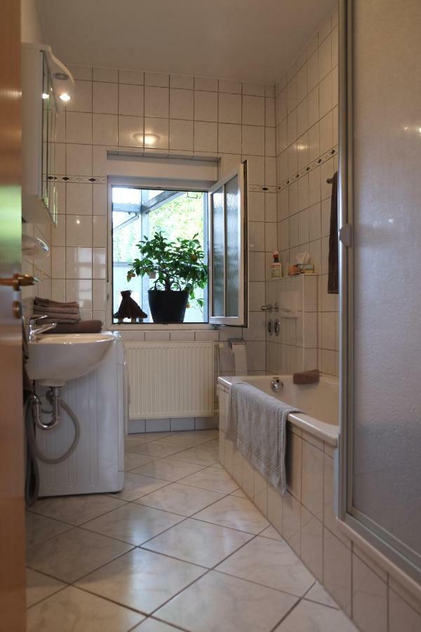 Ferienwohnung Mit Terasse Oberhausen  Exterior photo